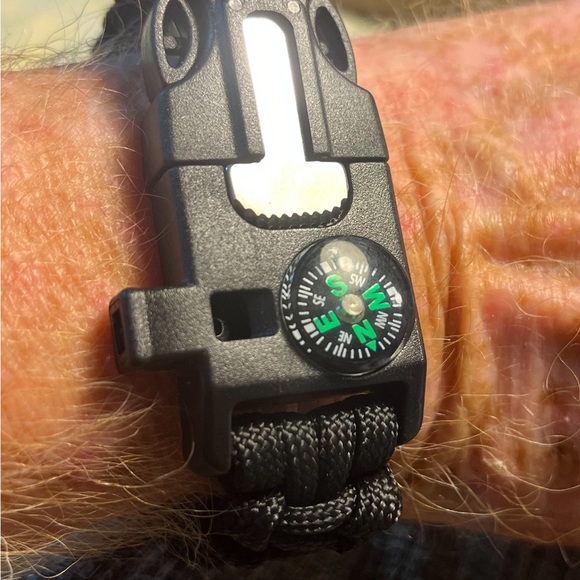 5292-HTT Paracord Bracelet Waterproof Outdoor Adjustable Survival-Black Color - Picture 5 of 14